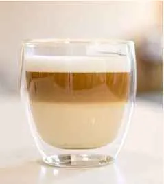 Salut un café Latte Macchiato